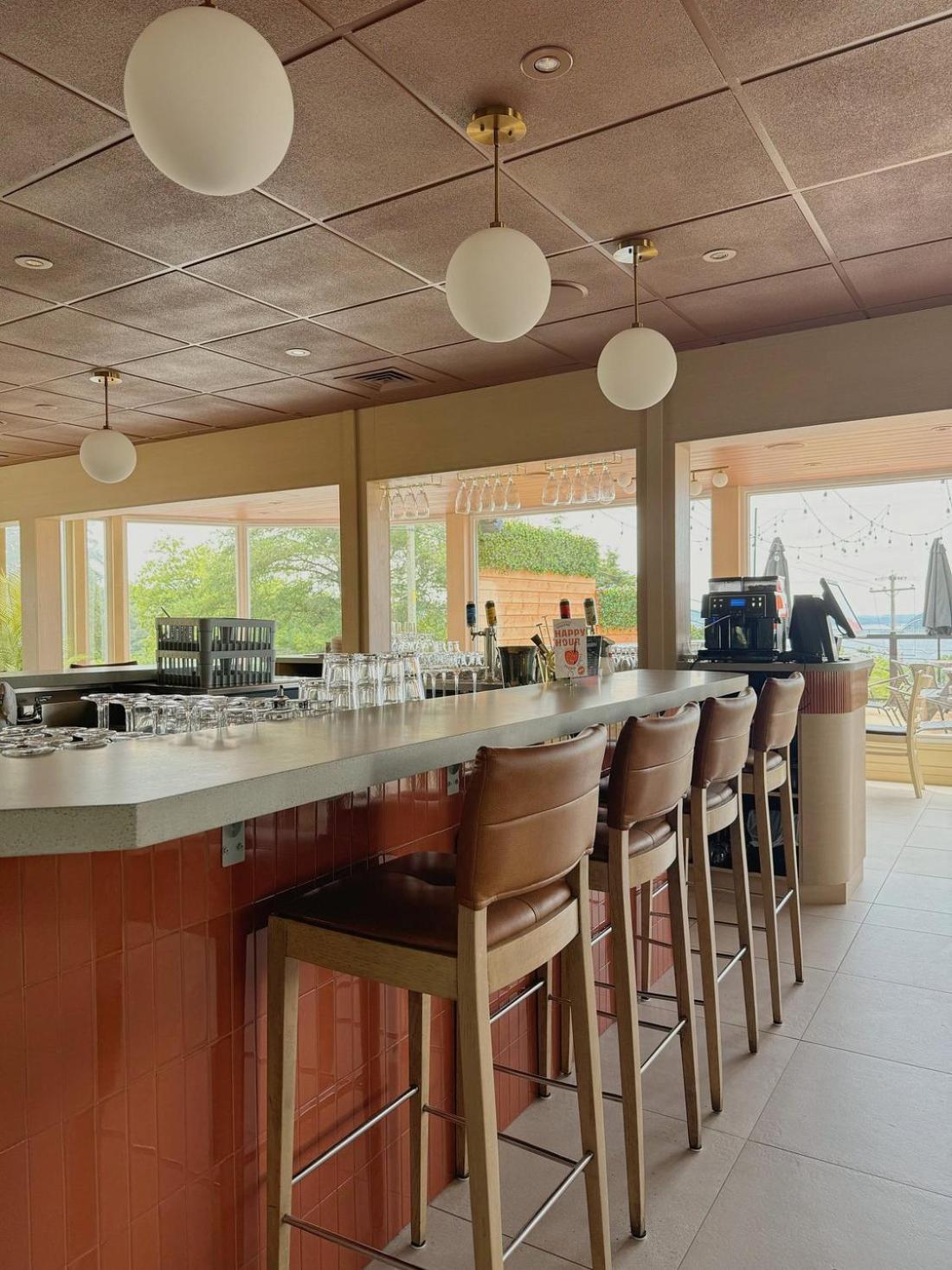 Auberge le Parasol Chicoutimi Extérieur photo